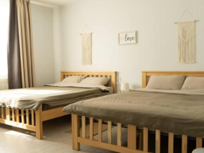 Newly renovated rental unit with free parking